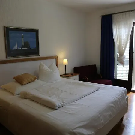 Ana Bed & Breakfast *
