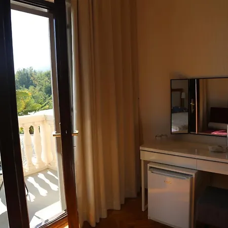 Ana Bed & Breakfast