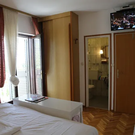 Bed & Breakfast Ana *