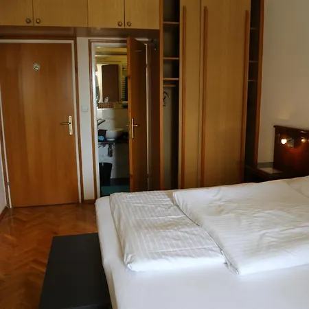 Ana Bed & Breakfast Lovran