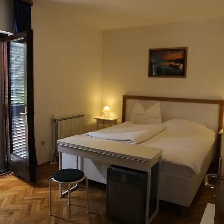 Ana Bed & Breakfast Lovran